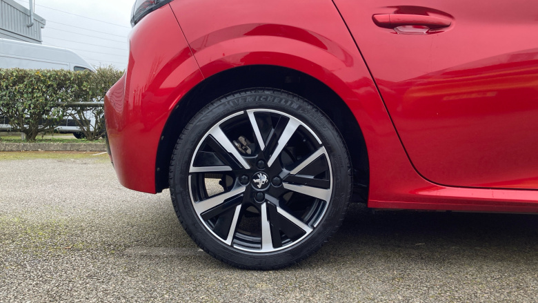 Peugeot 208 1.2 PureTech 100 Allure Premium 5dr EAT8 Petrol Hatchback